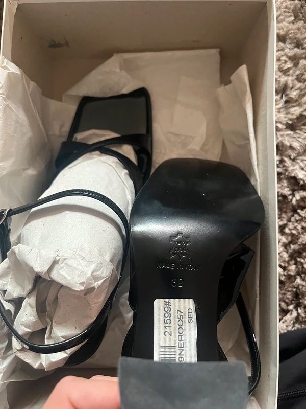 Scarpe da donna: Schwarze Sandalen – Nuovo (secondo la descrizione) da Rafz venduto da mar_j7dl 2