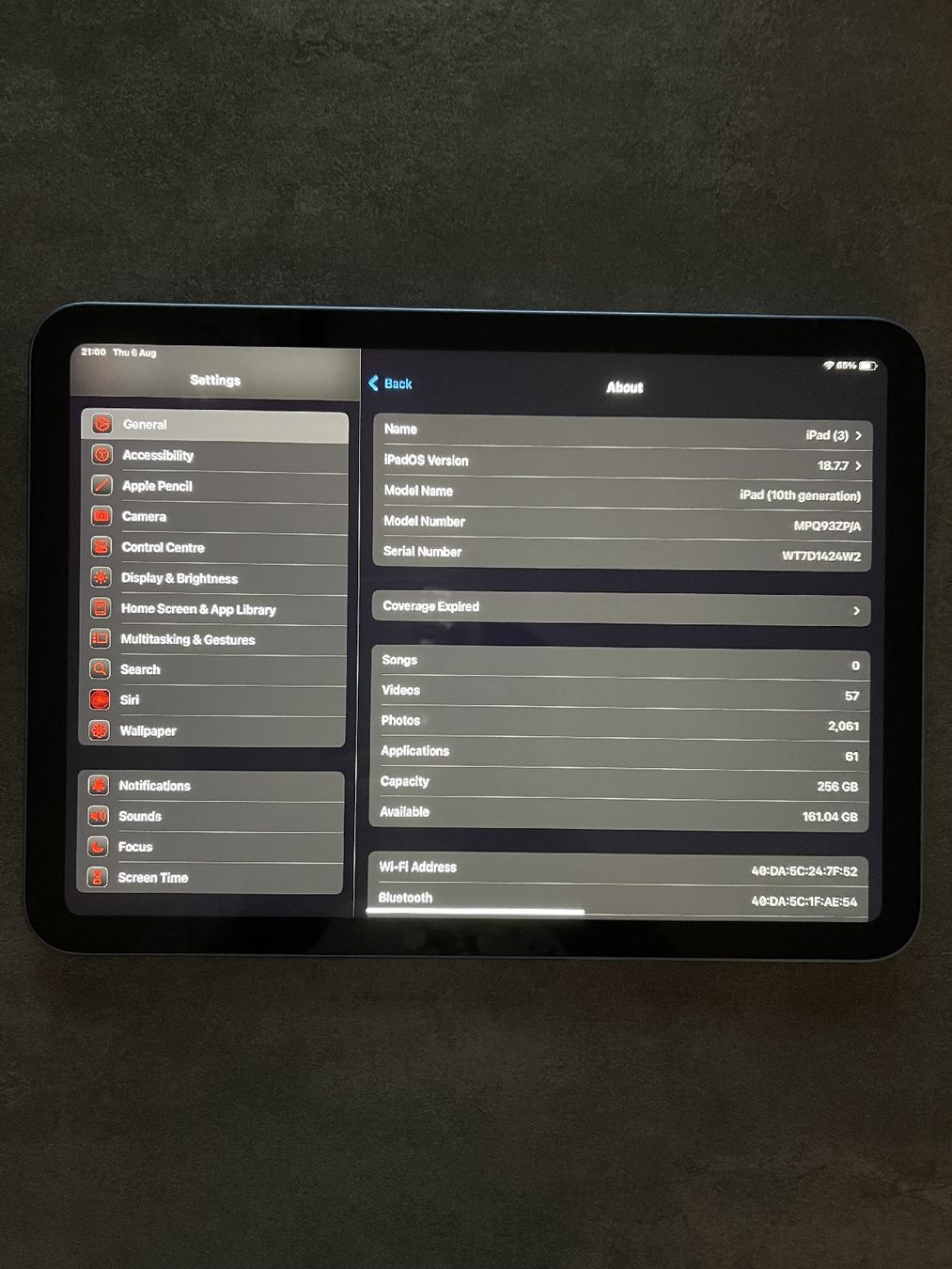 Apple Tablettes PC: Apple iPad 10th Gen 256GB WiFi Blue with Case – D'occasion à Chêne-Bourg par far_6jk6 2