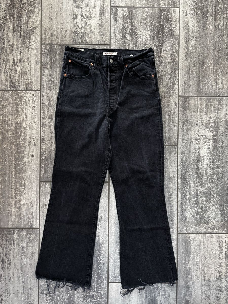 Levi's Jeans: Levi's Jeans Ribcage Crop Flare – Usato da Hilterfingen venduto da lavendu