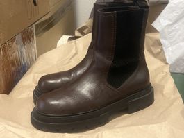 Brown Chelsea Boots size 40