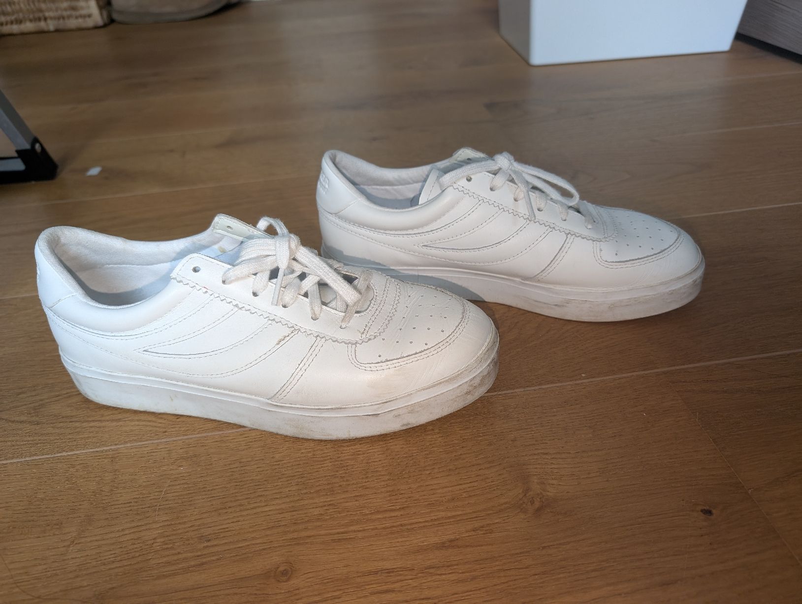Scarpe da donna: Superga Sneaker Gr. 41 – Usato da Merenschwand venduto da lorelei-05 4