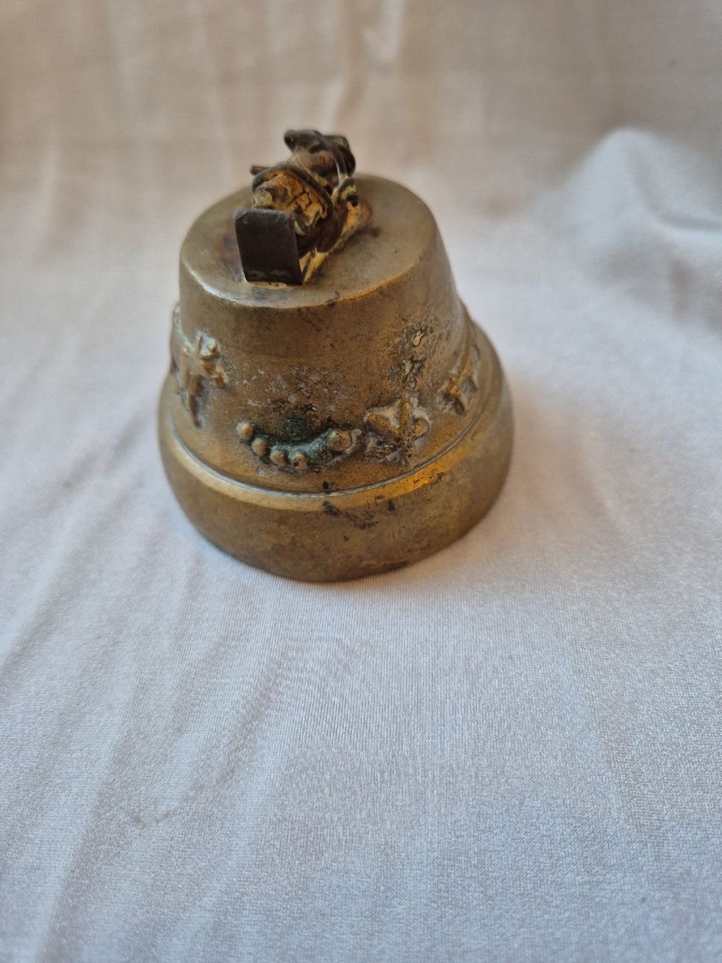 Campanacci mucche: Cloche ancienne – Usato da Genthod venduto da Lenas9 2