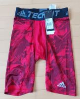 Neue Adidas TF Base Shorts Gr. S rot