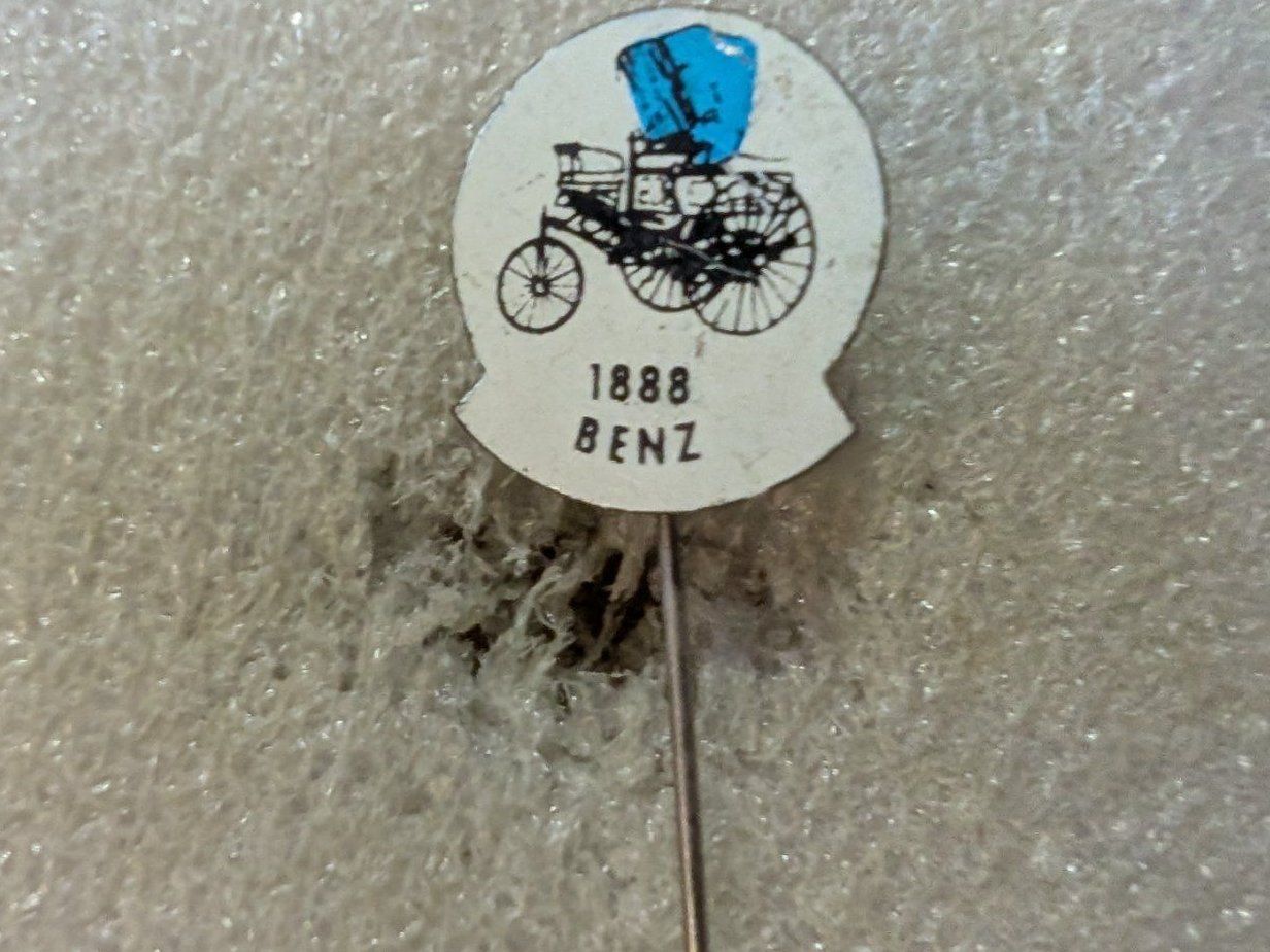 Placchette & Badge: Anstecknadel 39: Auto Benz – Usato da Oppligen venduto da Pin-Fall-Shop