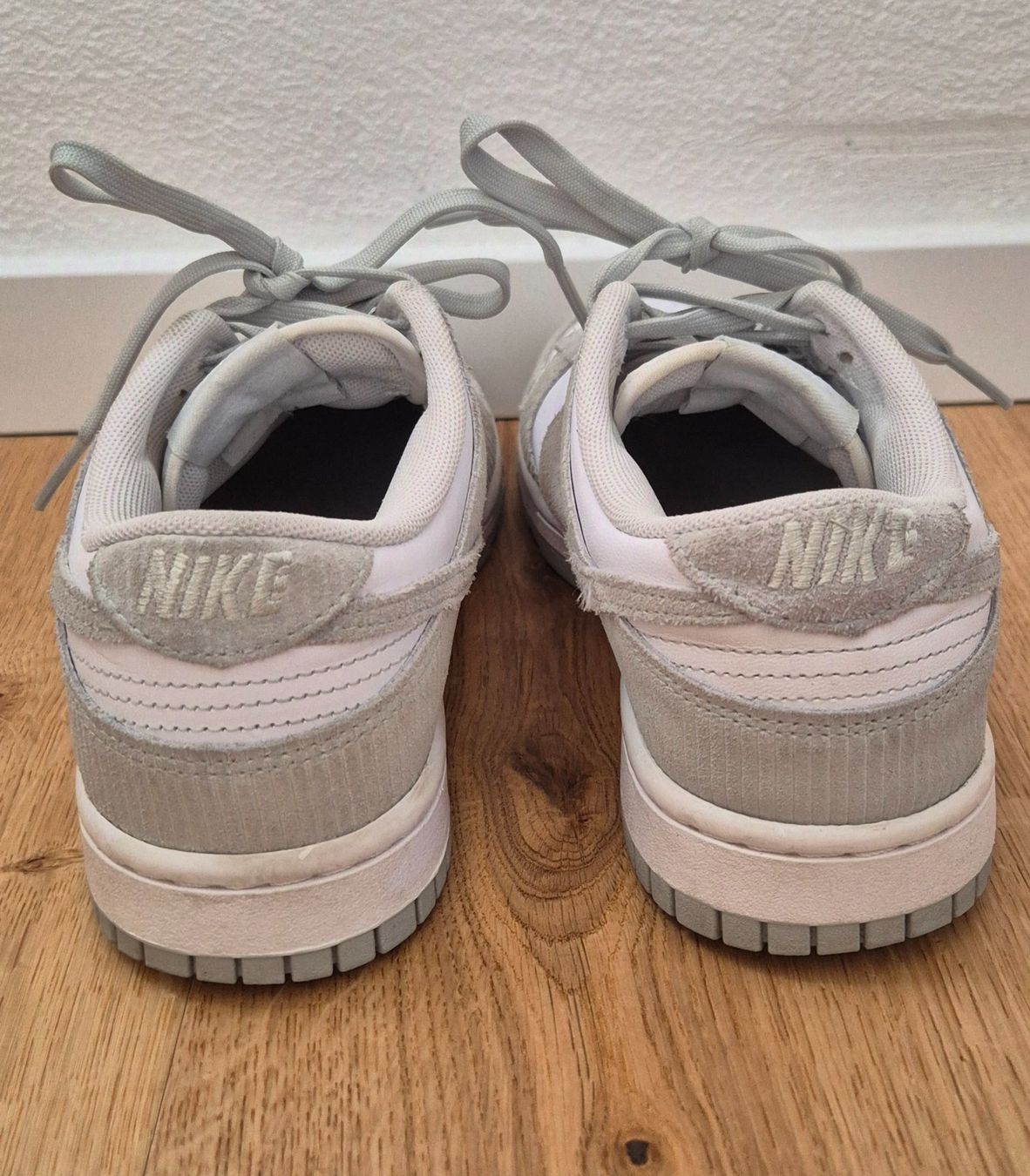 Nike Scarpe da donna: Nike Dunk Low Pale Grey Gr. 39 – Usato da Zizers venduto da Urijas 2