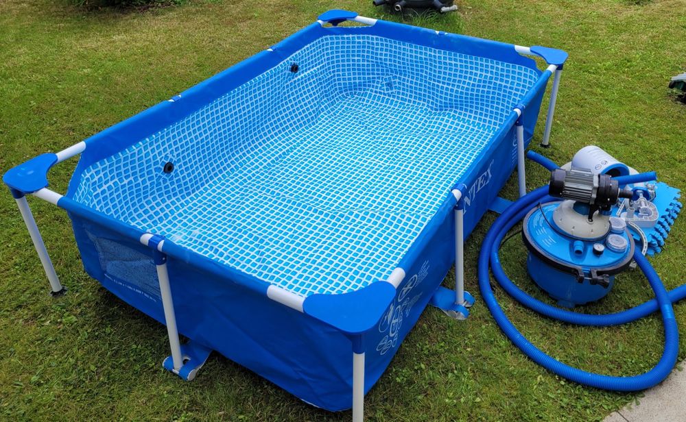 INTEX Pool 2.2x1.5m mit Zubehör - Guter Zustand | Kaufen auf Ricardo