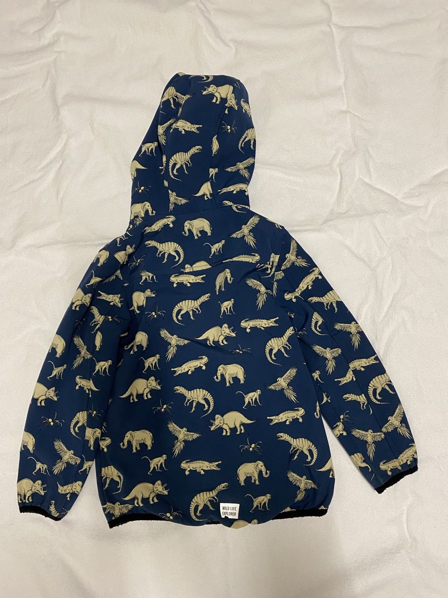 Vestes & Manteaux: Softshelljacke in Grösse 122/128 – D'occasion à Sissach par SV-650 1