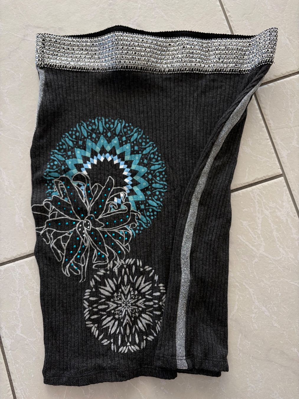 Desigual Gonne: **neuwertiger Mini Rock von DESIGUAL, anthrazit Gr. S ** – Nuovo (secondo la descrizione) da Wettingen venduto da Muggers 1