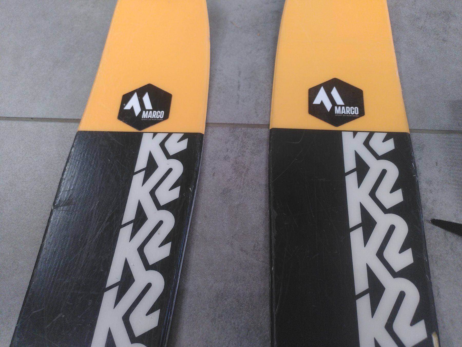 K2 Skis: Skitourenset K2 Mindbender Junior 119cm – D'occasion à Scuol par Marco-Sport-Scuol 1
