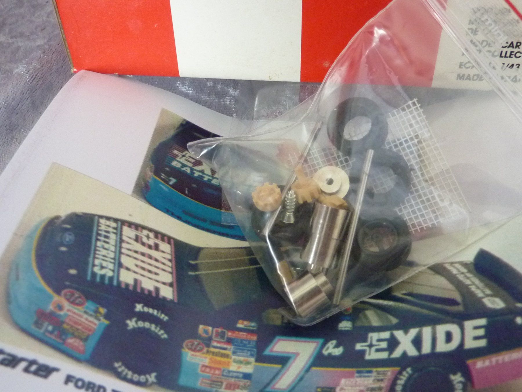 Nascar Modellautos: Ford Thunderbird NASCAR 1994 220  1:43 – Neu und originalverpackt aus Dürrenäsch von modellautos4you 2