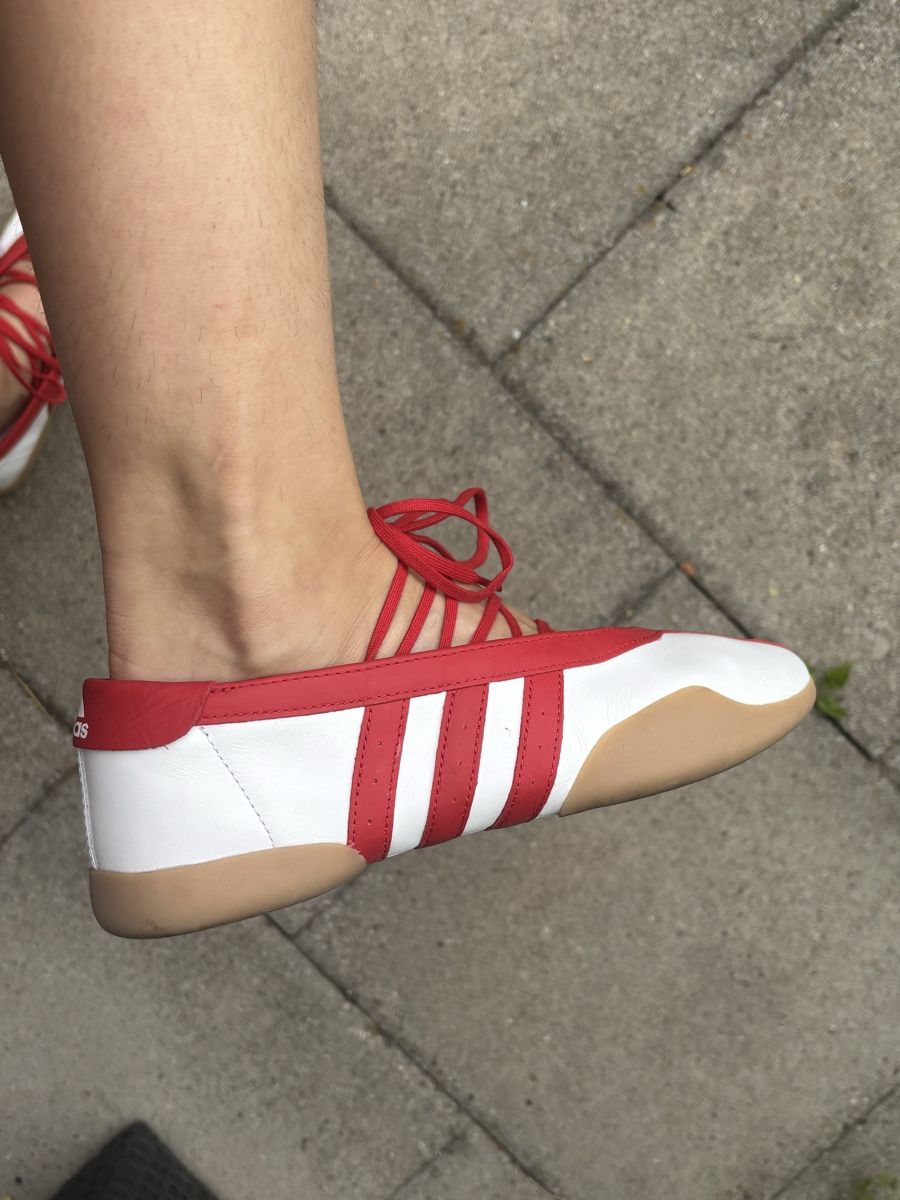 Adidas Chaussures femmes: rot weisse Adidas Ballerinas  – Neuf (Voir description) à Zürich par ant_j7tc 4