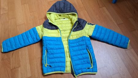 Schöne Kinder Skijacke Marke CMP Grösse 128