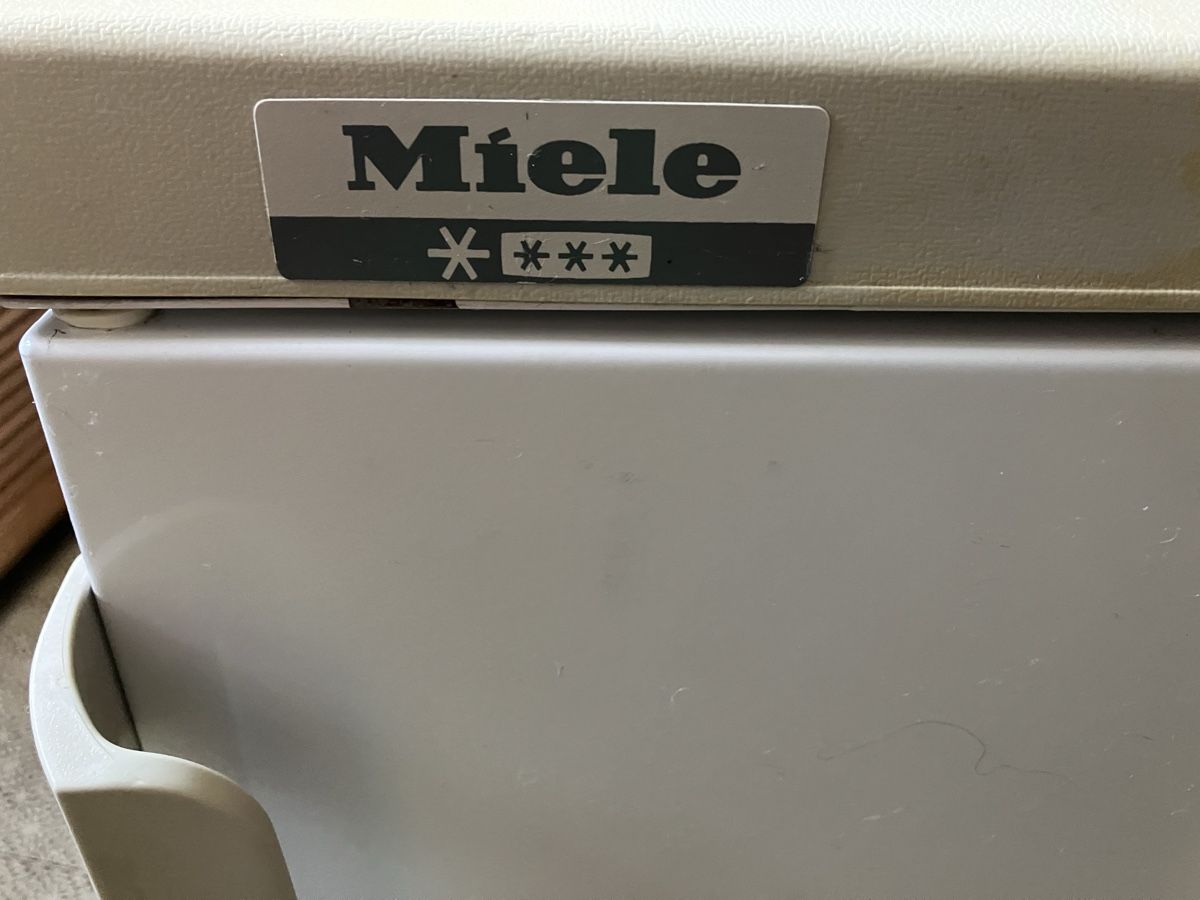 Congelatori: Miele Tiefkühler – Usato da Winterthur venduto da RoMaLitto 8