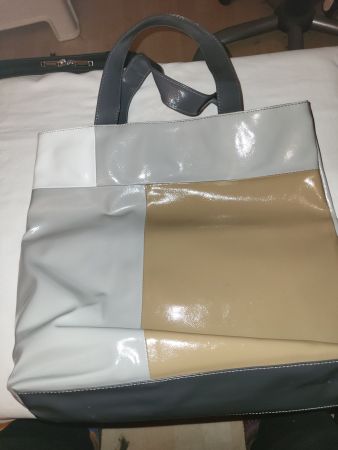 Praktischer Shopper von Estée Lauder