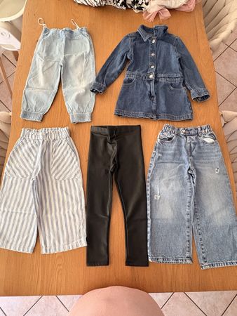 Lotto abbigliamento bambina 