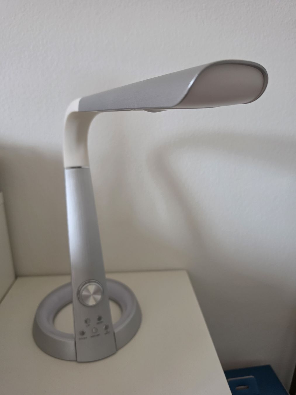 Lampen: Tischlampe Silber – Gebraucht aus Lausen von LuBo456