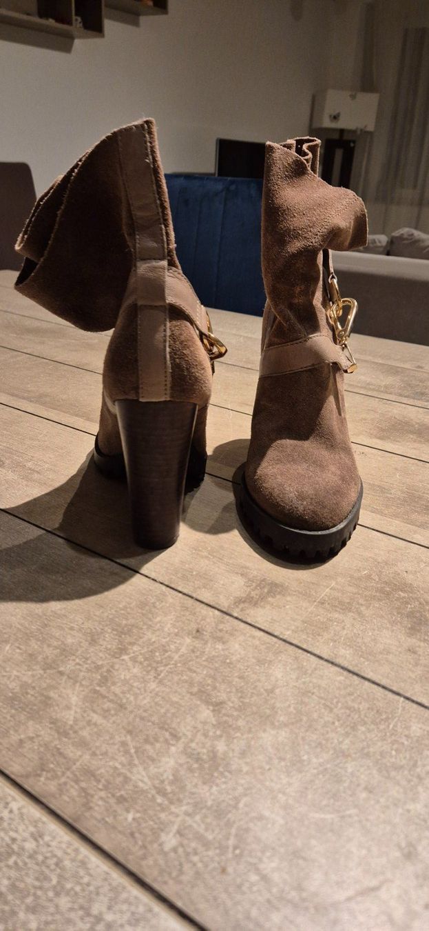 Scarpe da donna: Bottines à talons point. 37 – Nuovo (secondo la descrizione) da Ste-Croix venduto da kar_9x7w 1