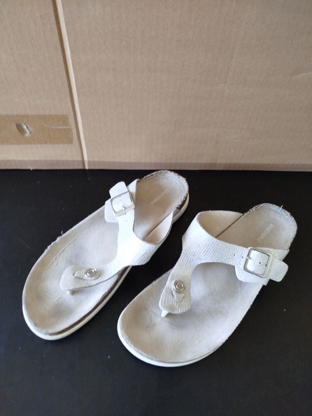 Graceland Chaussures femmes: Sandalen weiss Grösse 40 – D'occasion à Rümlang par kpw_t955