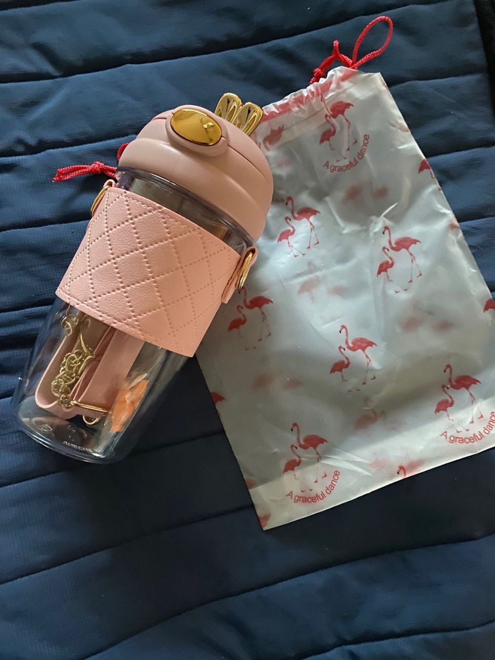 Gourdes & Thermos: Trinkflasche mit Strohhalm. pink. **NEU** – Neuf avec emballage d'origine à Allenwinden par Obalu 1