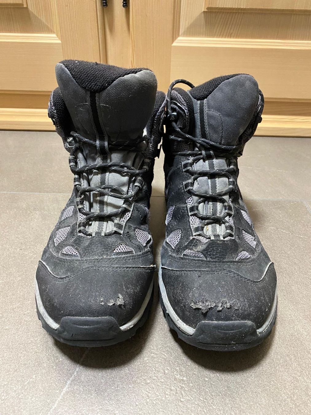 Salomon Herrenschuhe: Wanderschuhe Salomon schwarz gebraucht – Gebraucht aus Vicosoprano von abc258 1