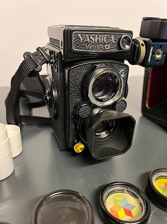 Fotocamera: Yashica Mat 24 G  – Usato da Zürich venduto da panda024 9