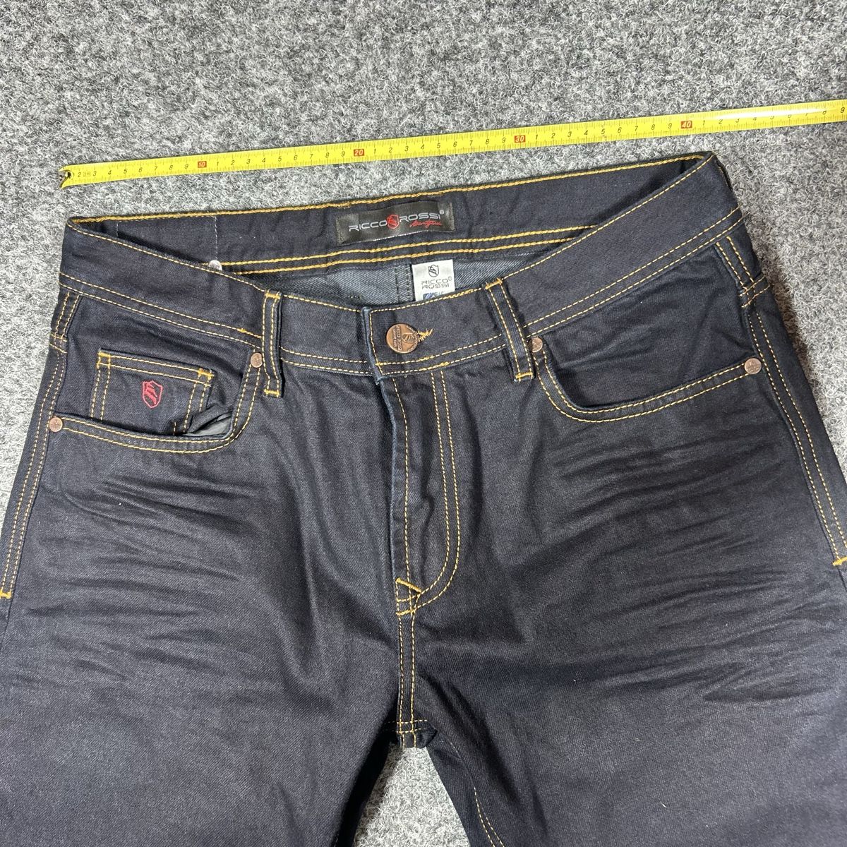Jeans: Ricco Rossi jeans  – Nuovo (secondo la descrizione) da La Sagne NE venduto da Matlasape 1