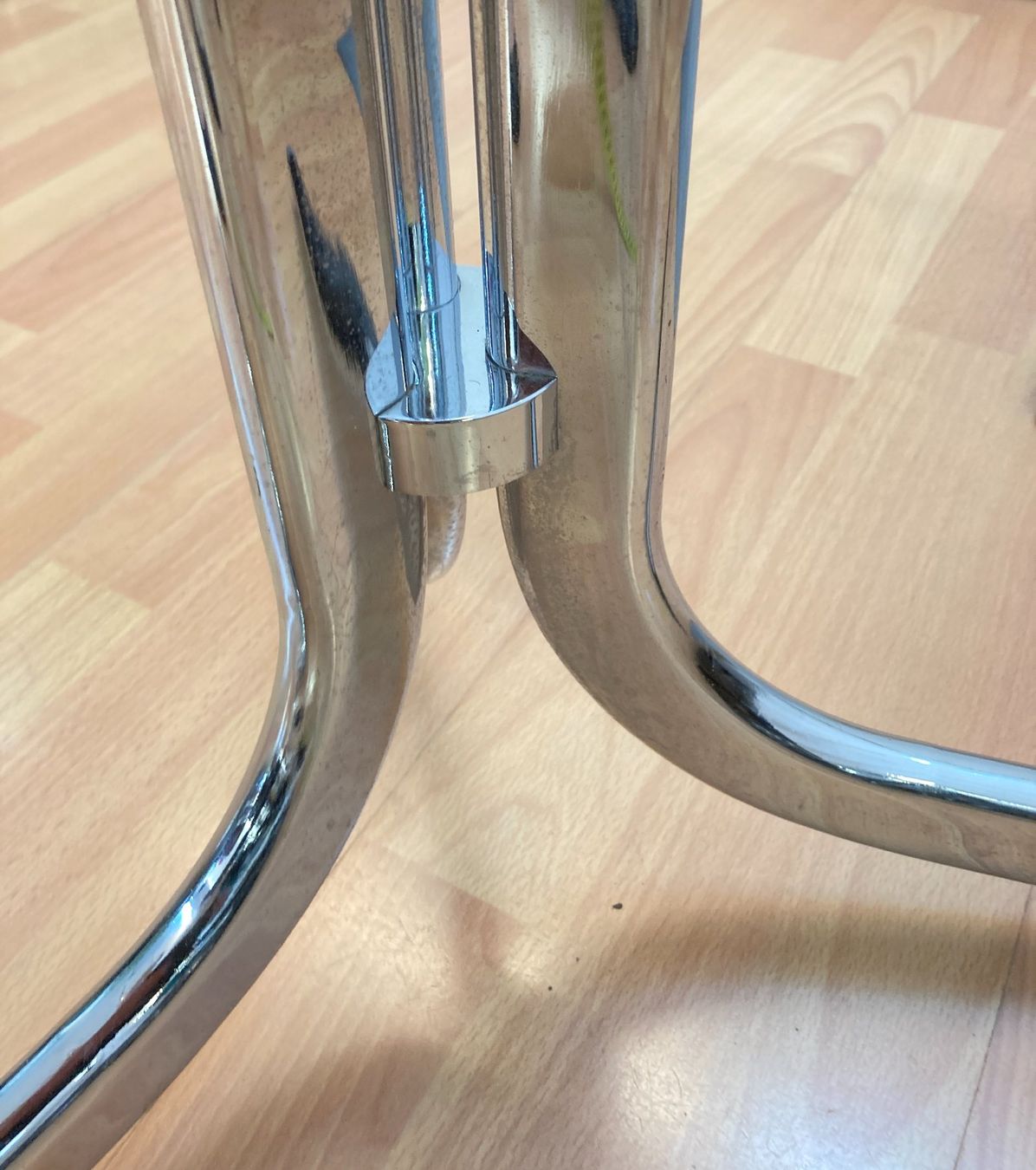 Sonstige Dekorationen & Accessoires: Kleiderständer 3-Arm, gross – Gebraucht aus Luzern von flexibus77 4