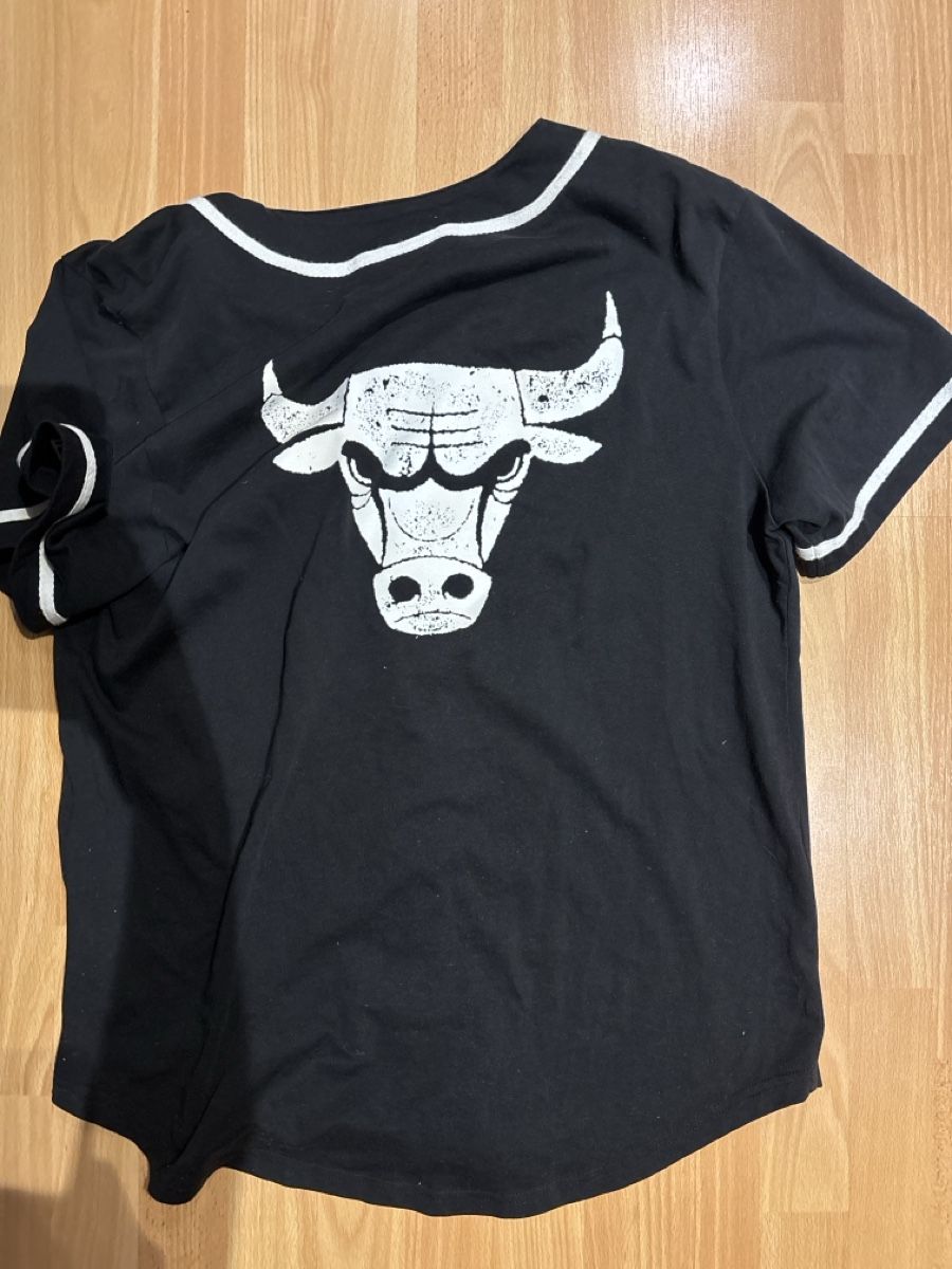 Canottiere & Pantaloni: New Era Chicago Bulls Baseball Jersey  – Nuovo (secondo la descrizione) da Anglikon venduto da raf_7sml 2