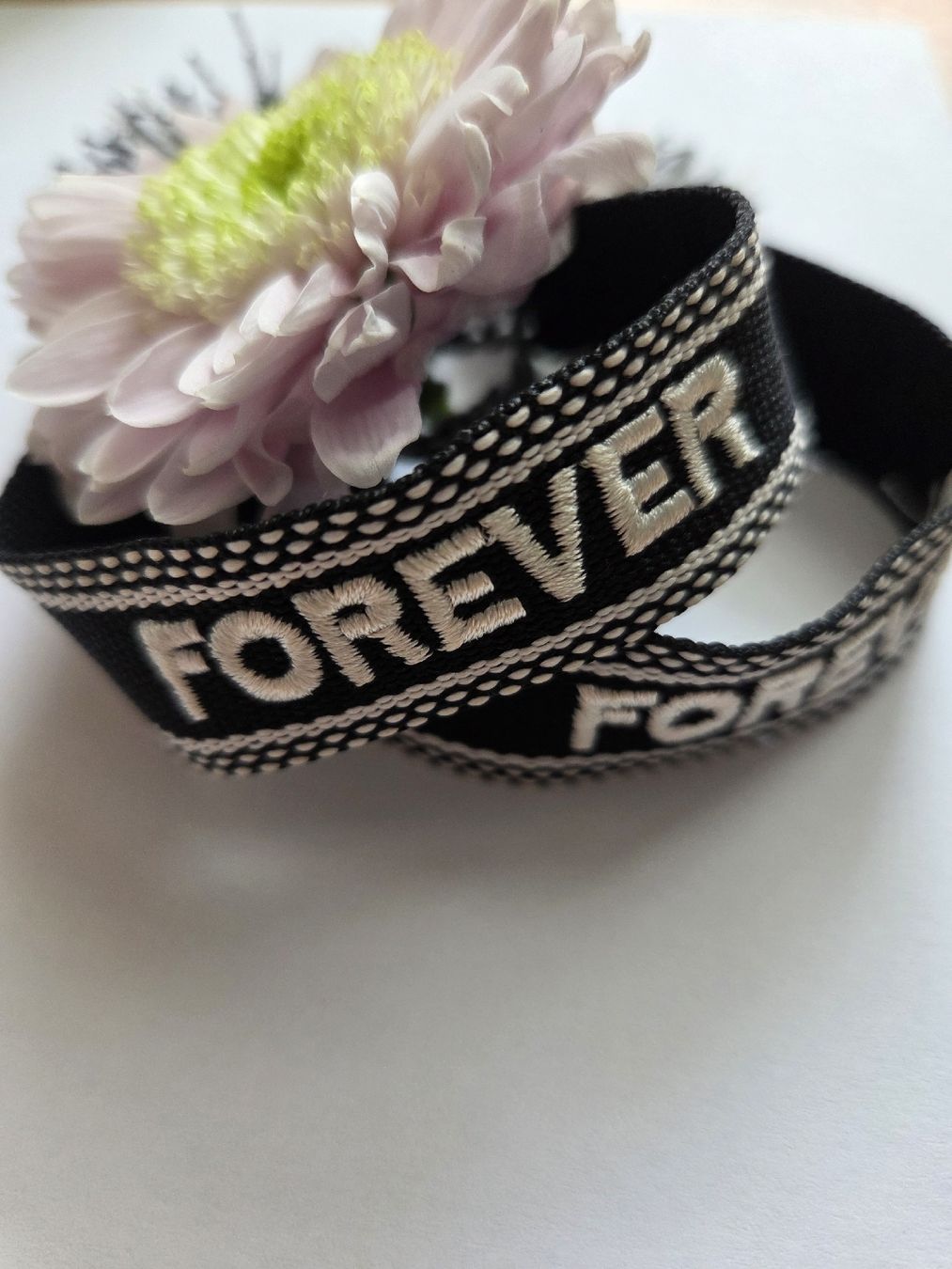 Bracciali & Braccialetti: 2x Modische "Forever"-Schnurarmbänder Sommer-Look – Nuovo e nell'imballaggio originale da Bazenheid venduto da Han_06