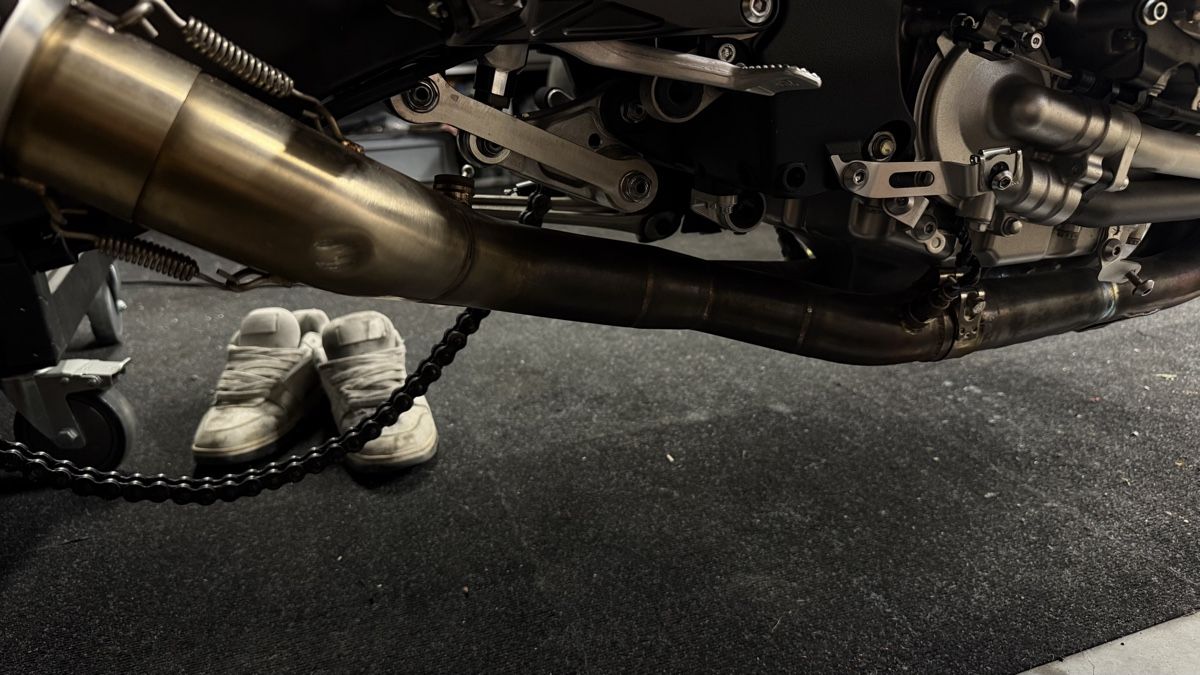 Tutti i ricambio per moto: Hp corsa r1 avec decat  – Usato da Neuchâtel venduto da ale_2v6y 1