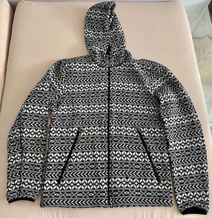 Peak performance pullover