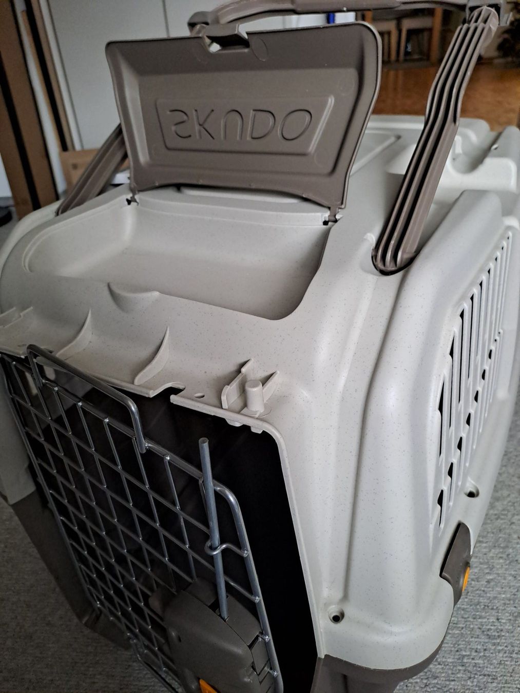 Gabbie, trasporto & Sicurezza: SKUDO HUNDEBOX – Nuovo (secondo la descrizione) da Volketswil venduto da ZSCgirl 8