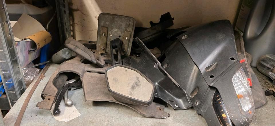 Scooter: Aprilia SR50 Ditech teile – Usato da Thun venduto da Vet.Lim 1