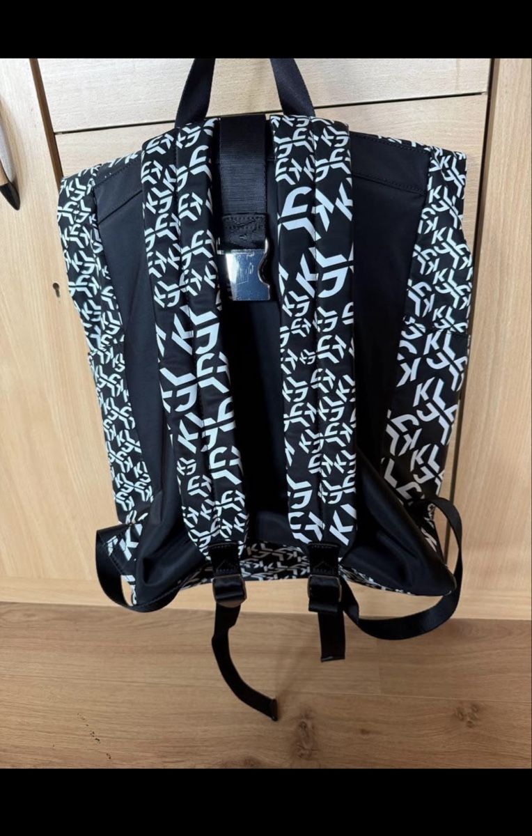 Karl Lagerfeld Zaini: Sac à dos Karl Lagerfeld neuf  – Nuovo (secondo la descrizione) da La Sagne VD venduto da jeliquidetout 3