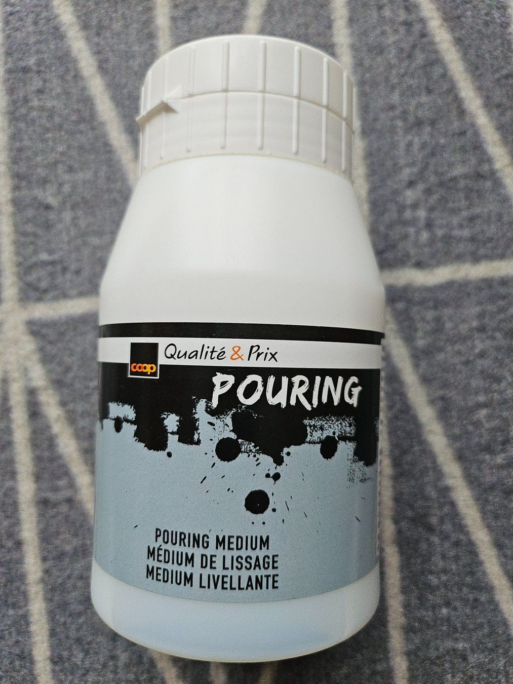 Colori: Pouring Medium 500 ml – Nuovo e nell'imballaggio originale da Rafz venduto da Domimir