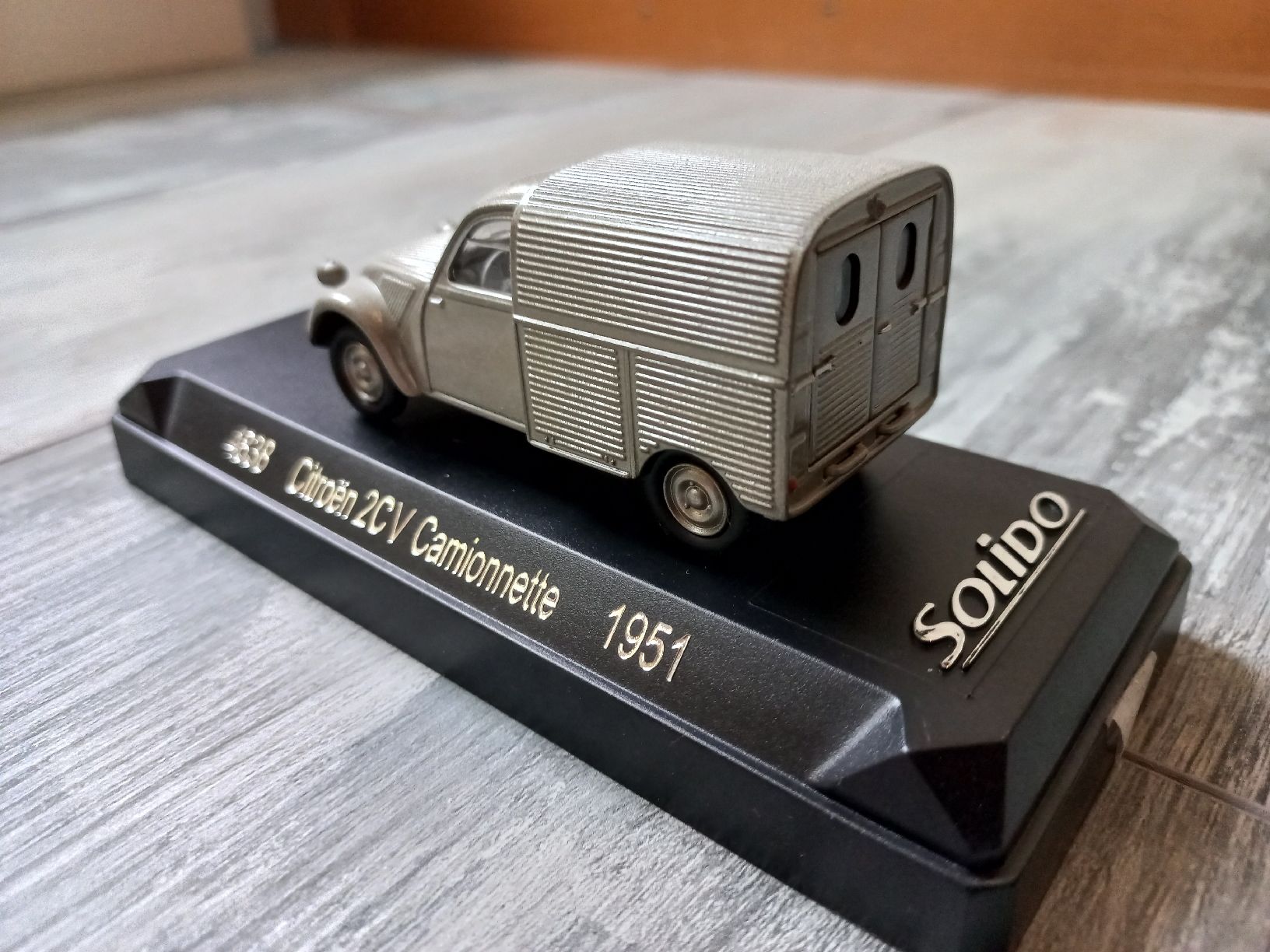 Solido Modellautos: Citroën 2CV camionnette 1/43 Solido – Gebraucht aus Attalens von remy_s00 2