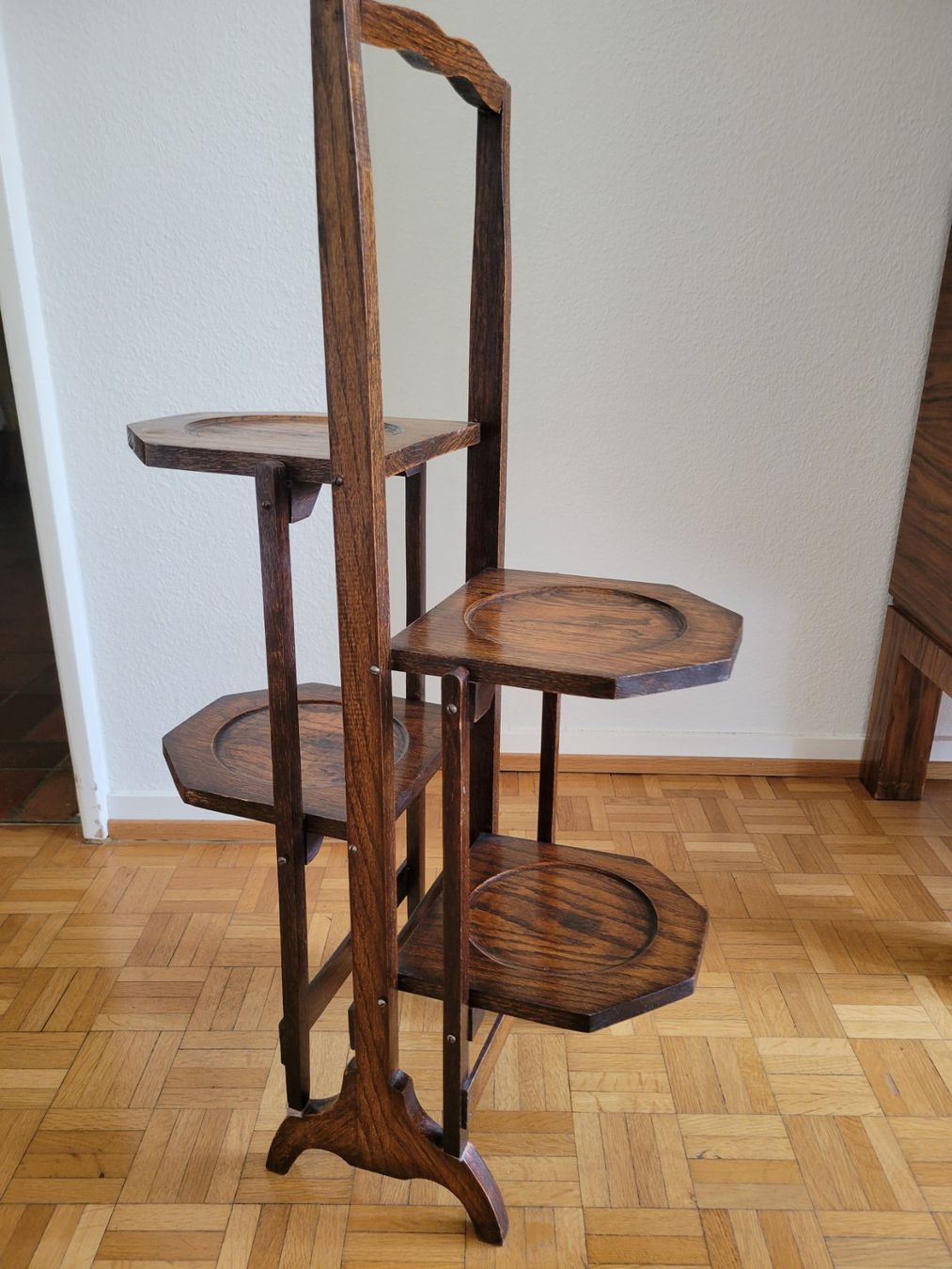 Tavoli: Beistelltisch (Cake Stand) – Usato da Basel venduto da gbe_8hlw 1