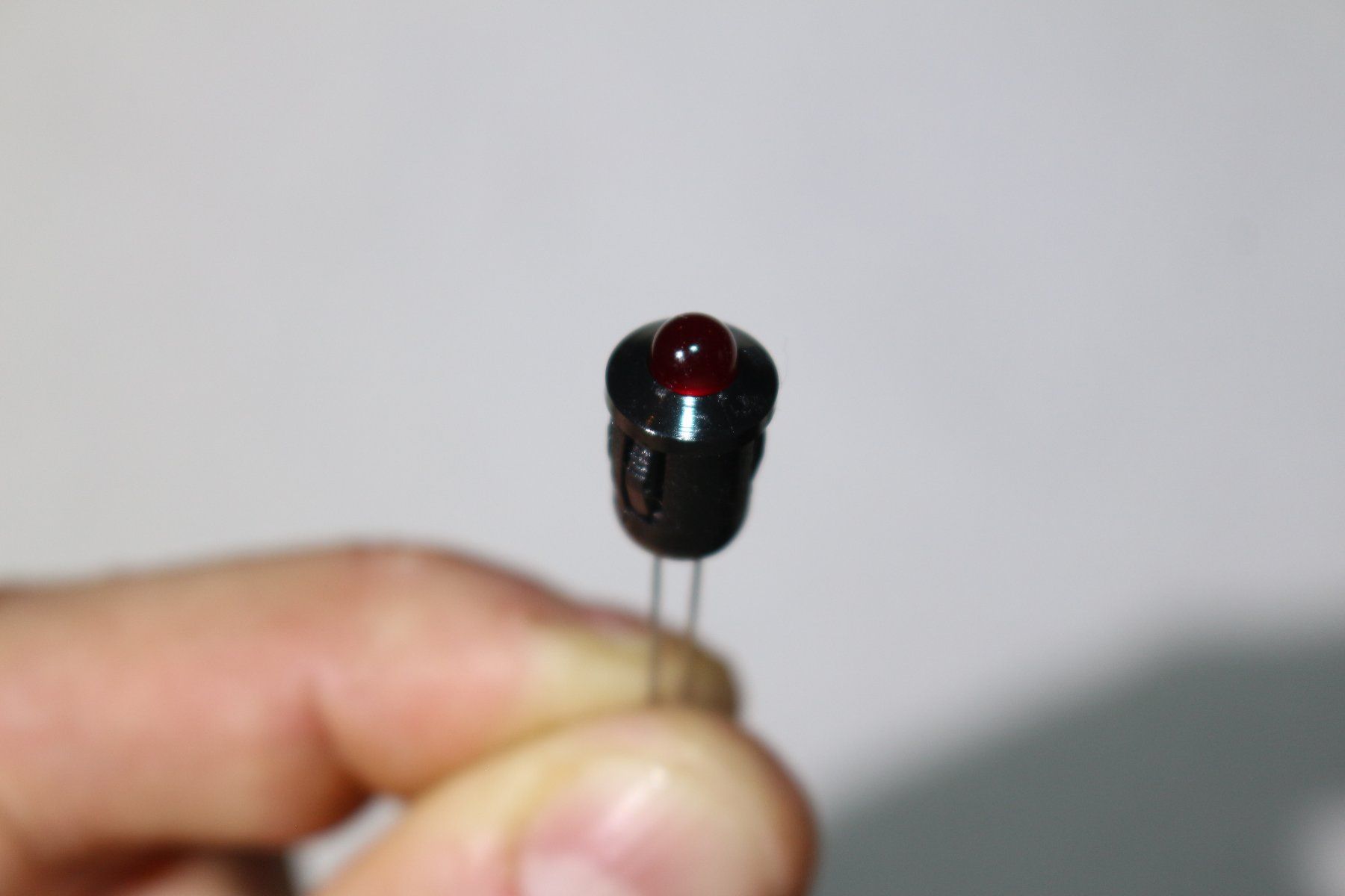 Componenti elettronici: LED Diode Ø5mm Deep Red HLMP-D150 - Set 50 Stk. – Nuovo (secondo la descrizione) da Roveredo GR venduto da ManolitoBoris 8