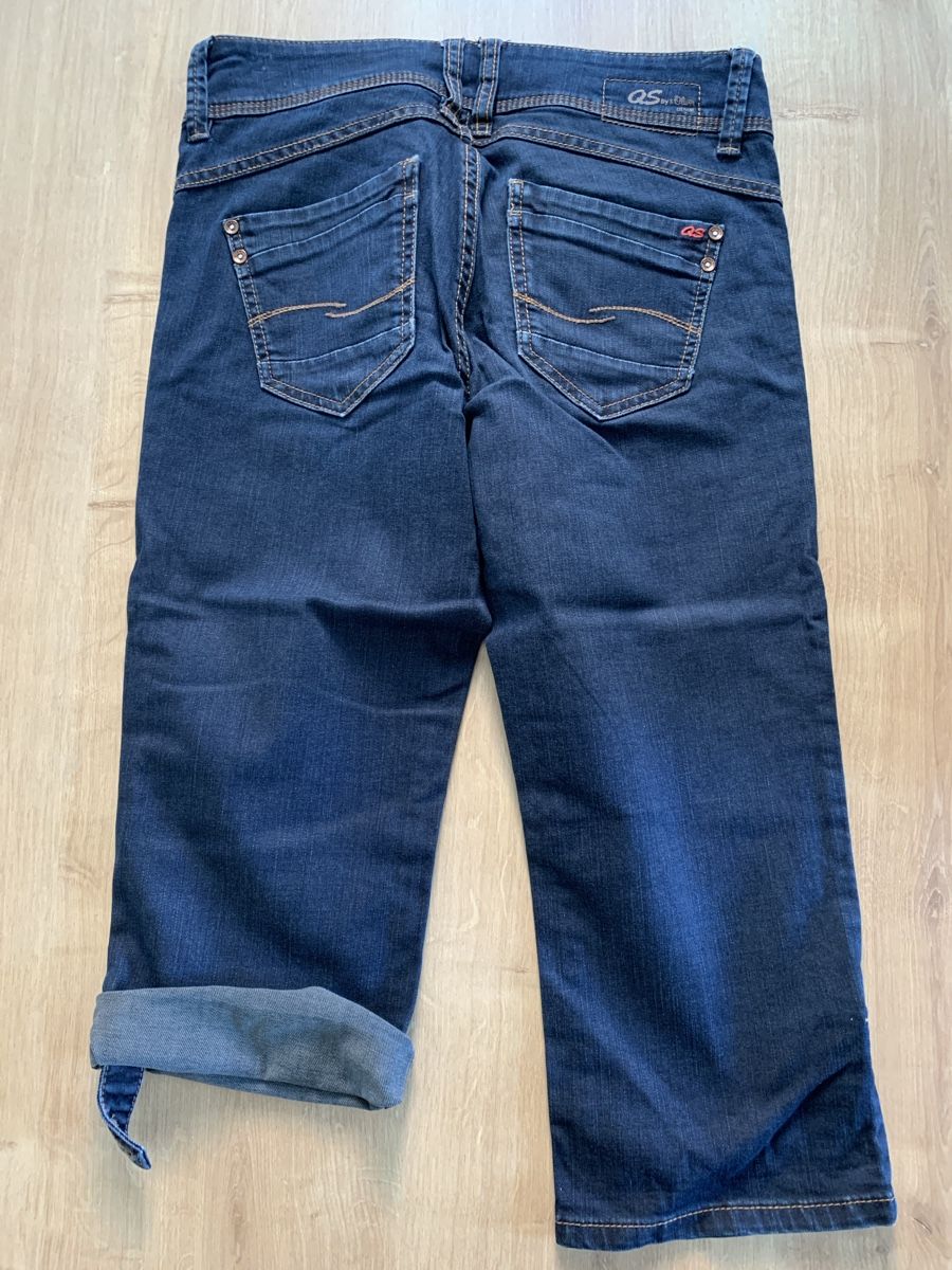 S.Oliver Jeans: QS by s. Oliver Capri Jeans Gr. 34 – Usato da Wilen b. Wil venduto da Huibuh 1