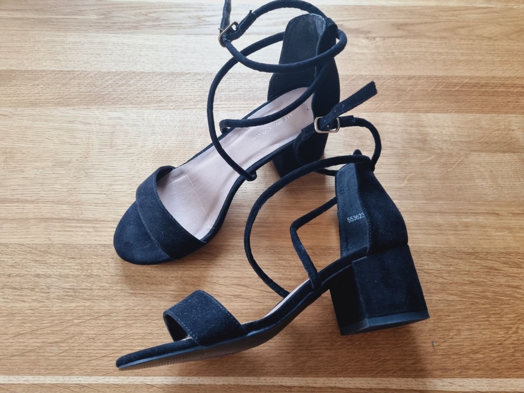 New Look Damenschuhe: Damensandalen, New Look, Gr.36 – Gebraucht aus Uetikon am See von Zimetstern1.0
