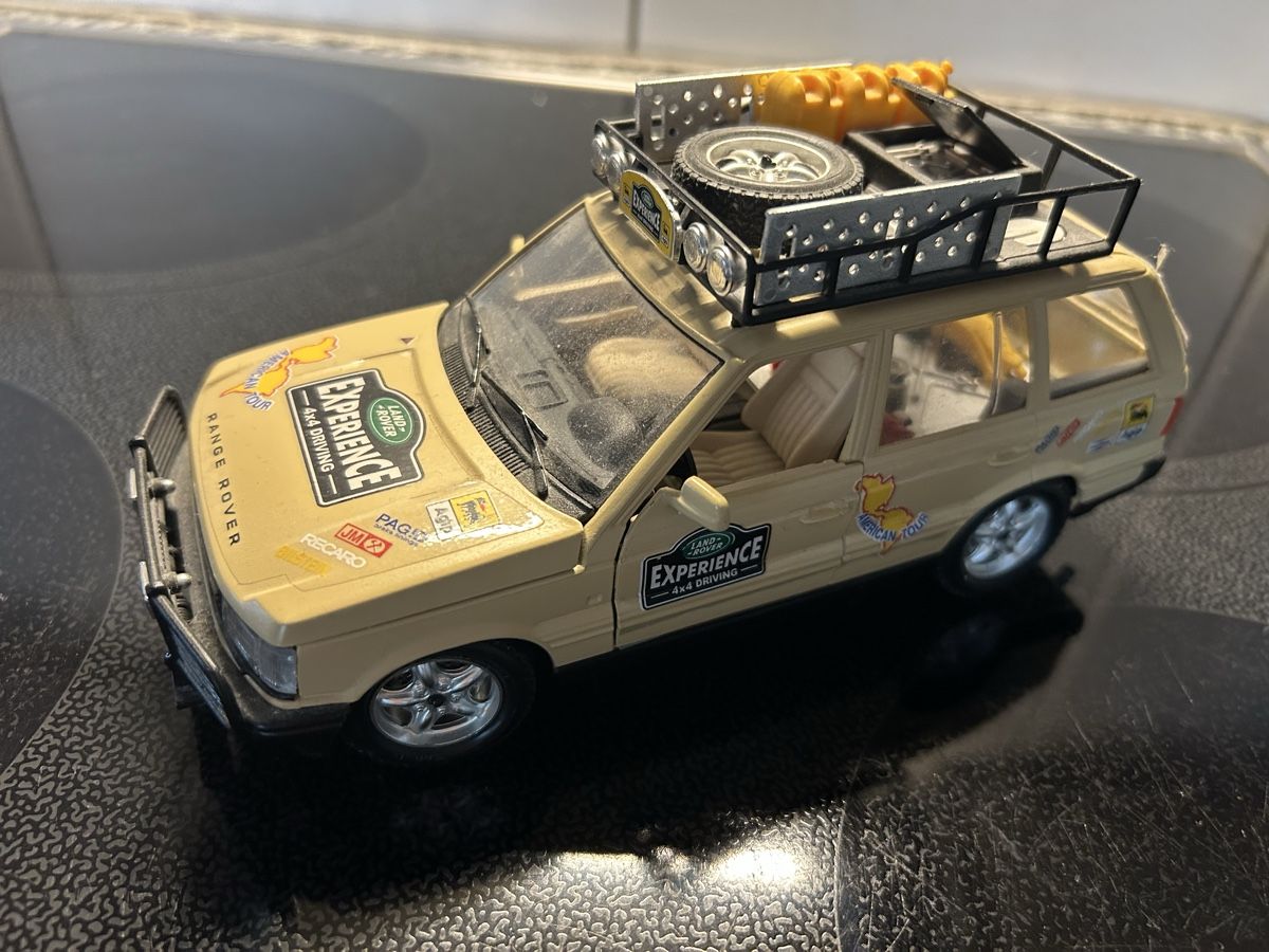 Land Rover Modellini d'auto: Range Rover 2001 – Modellauto 1:26 – Usato da Bülach venduto da Snip4u 2