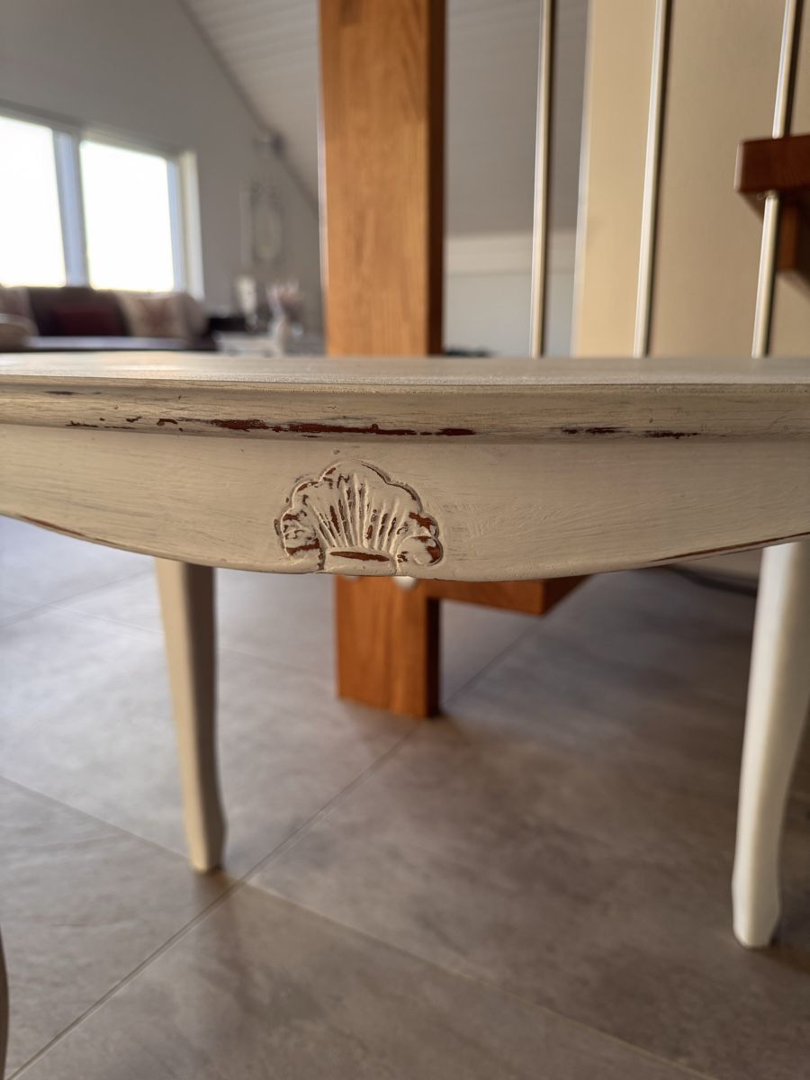 Tavoli: Shabby Chic Beistelltisch – Usato da Utzenstorf venduto da Eda97 1