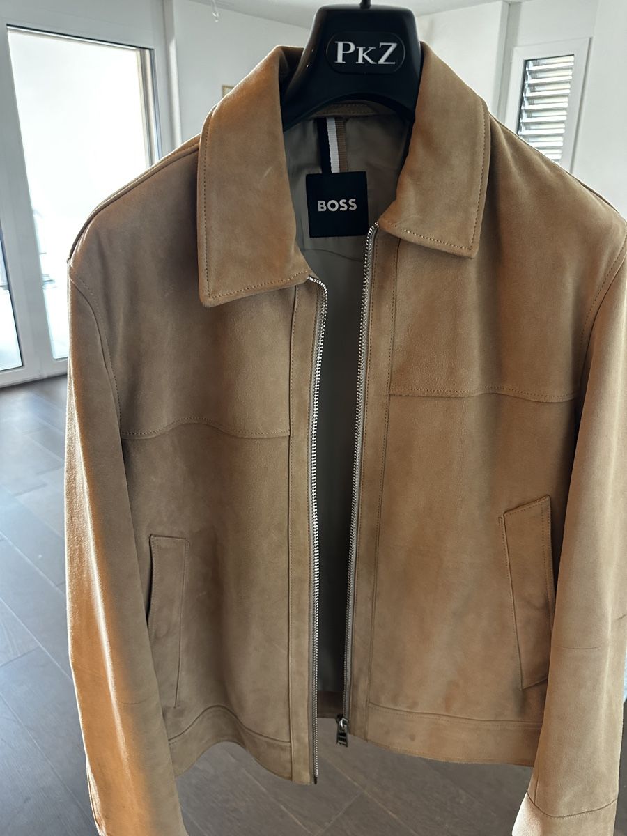 Hugo Boss Vestes: Herren Lederjacke BOSS beige Grösse 46 – D'occasion à Russikon par Ich_Schlumpf
