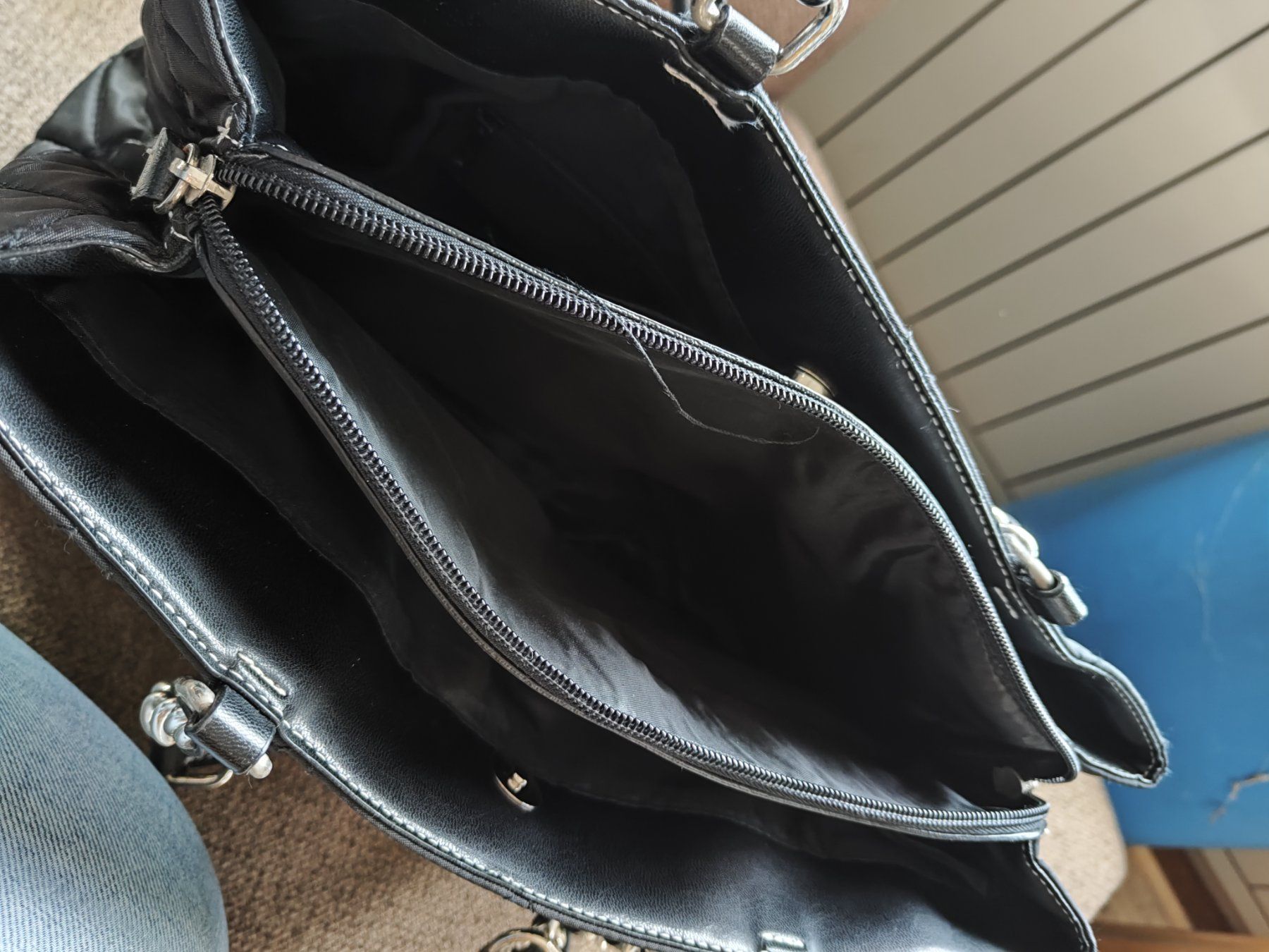 Borse da donna: Handtasche, schwarz – Usato da Saas im Prättigau venduto da eve_22 3