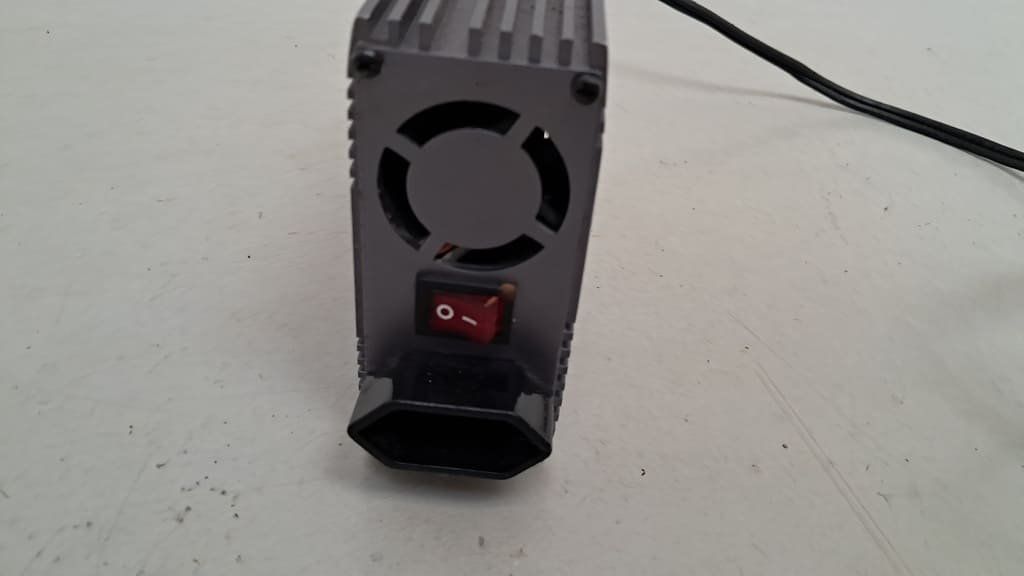 Inverter: Power Inverter DC-AC Maxxtro (Wechselrichter) – Usato da Alpnach-Dorf venduto da Hess-Automobile 2