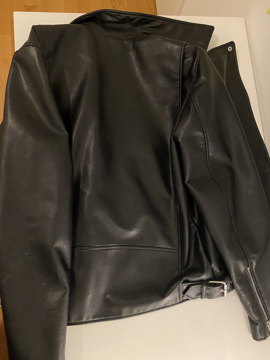 Zara Giacche: Schwarze Lederjacke Unisex – Nuovo (secondo la descrizione) da Glattpark(Opfikon) venduto da tri_hm8x 1