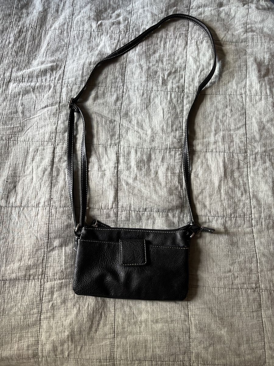 Borse da donna: Schwarze Vintage Umhängetasche – Usato da Fribourg venduto da ncv_h2lr