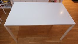 Esstisch + 4 Stühle, weiss, Metallgestell, guter Zustand