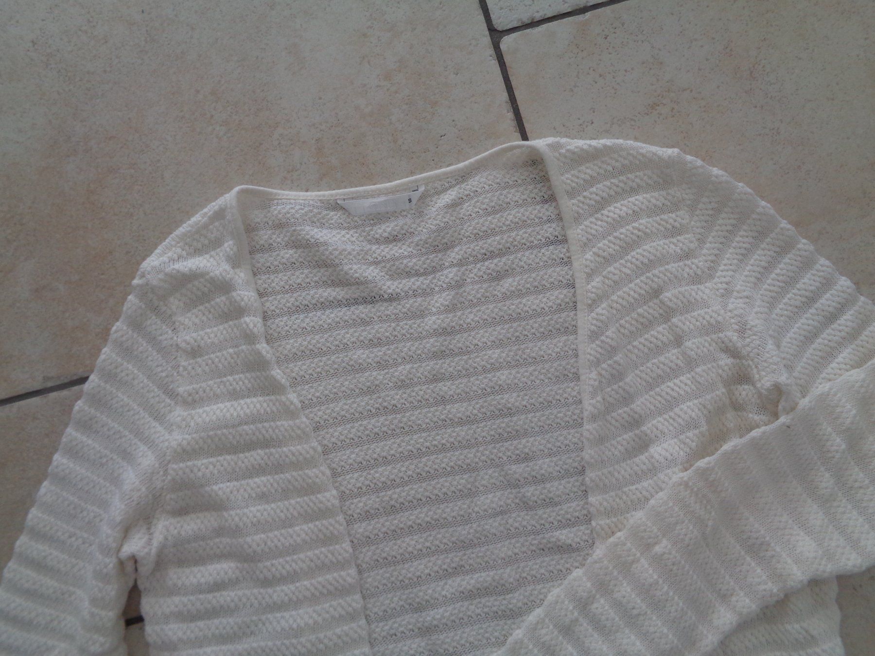 Only Giacche: Strickjacke Only  Grösse S – Usato da Kreuzlingen venduto da Robi-2003 1