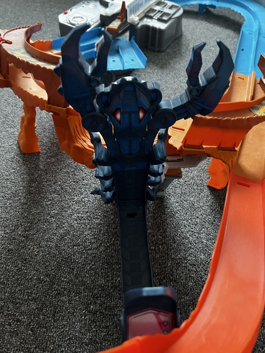 Hot Wheels Giocattoli: Hotwheels Bahn neuwerig – Usato da Bottighofen venduto da fritz-81 1